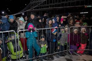 028 Pozdrav zimi in praznik luči Foto atelje Postojnatext